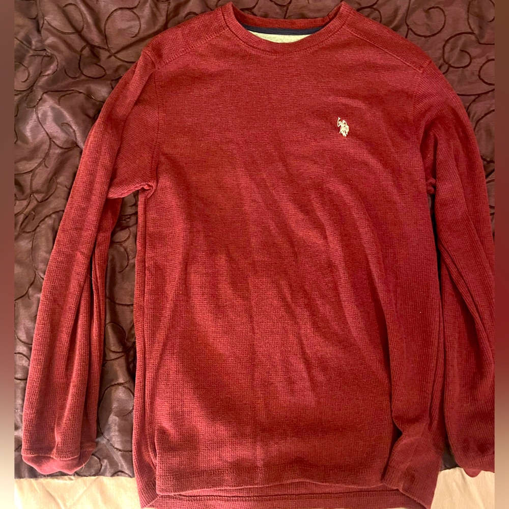 U.S. Polo Assn. sweater. US size S. Burgundy. Barely worn, very good condition.